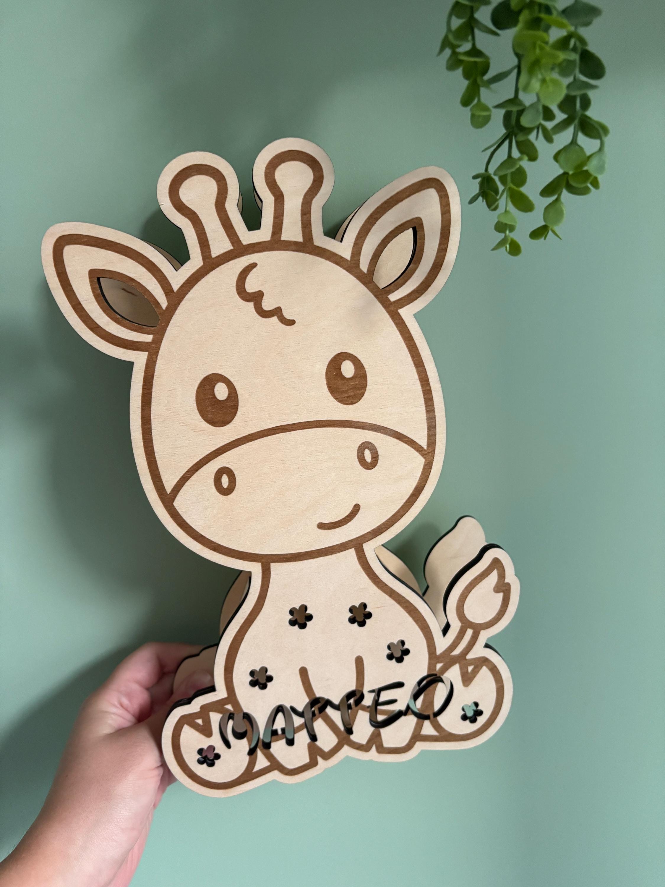 Lampada LED Personalizzata in Legno - Luce Notturna Sagomata con Nome - Giraffa, Elefante, Unicorno o Minnie - Regalo Nascita e Compleanno
