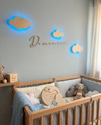 Lampada Nome Personalizzato in Legno con LED - Luce Notturna Nuvole per Cameretta - Decorazione Parete Artigianale - Regalo Nascita Unico